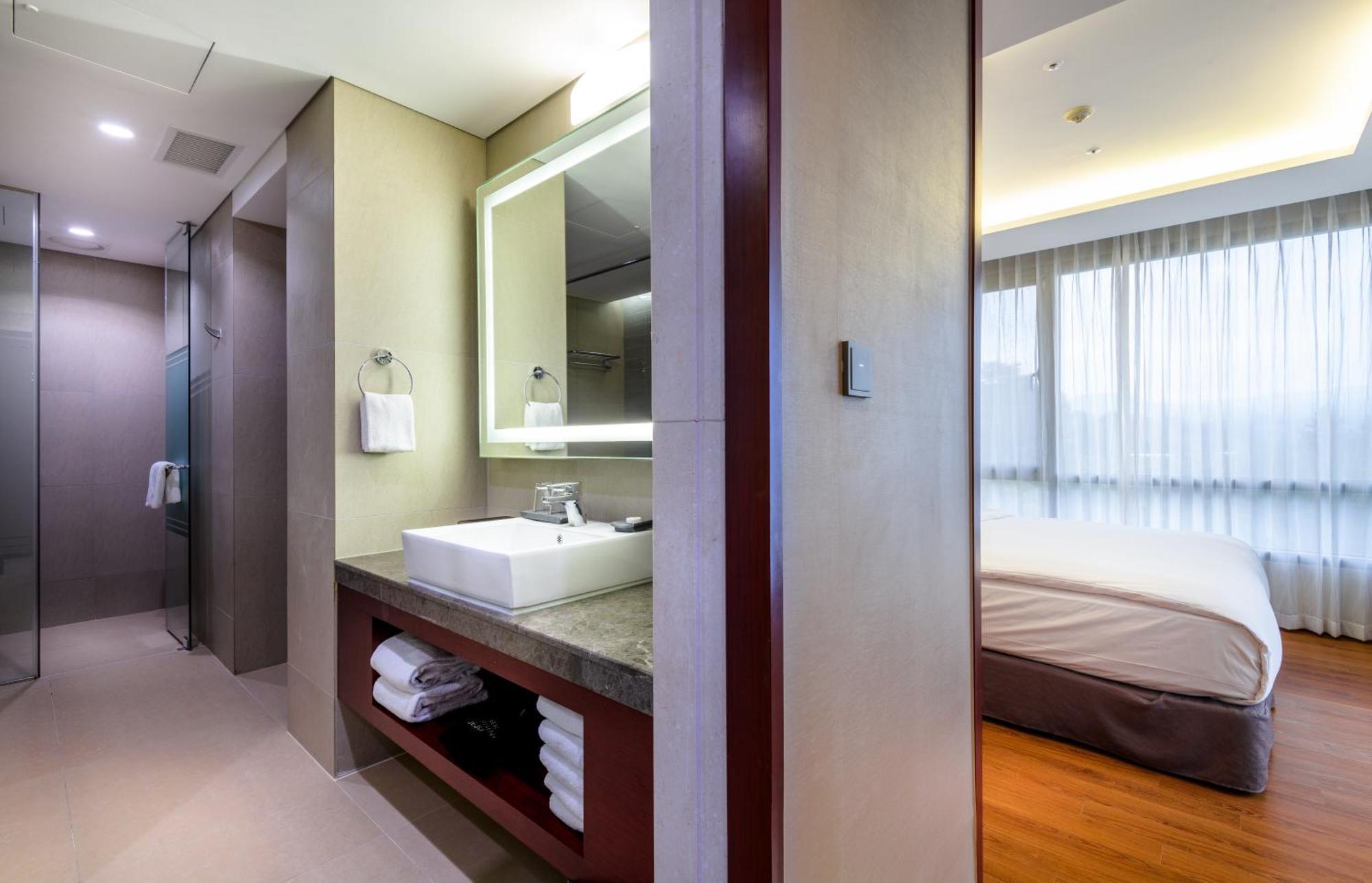 Parksunshine Jeju Hotell Seogwipo Exteriör bild